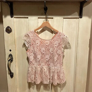 ANTHROPOLOGIE , Maeve lace top, zipper in a back,M